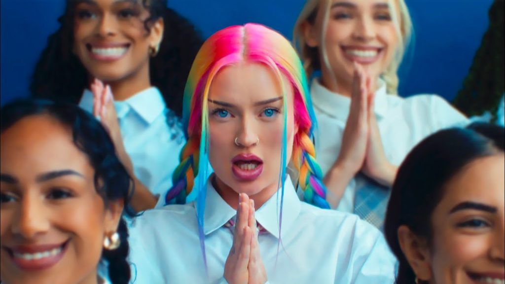 Naomi Jon – MANTRA