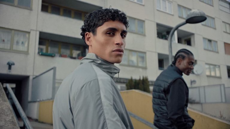 On x Snipes – Cloudmonster Void